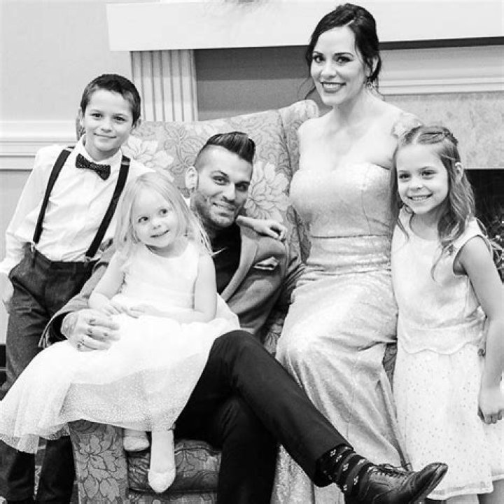 Corey Graves’ Wife Amy Polinsky Wiki, Bio, Age, Children, Height, Fitness, Parents, Family, Net Worth, Ethnicity and Instagram