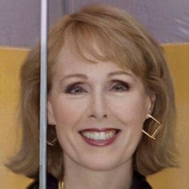 E. Jean Carroll Wiki, Bio, Age, Husband, Kids, Family, Net Worth, Parents, Books, Height, Married, Nationality, Ethnicity and Instagram
