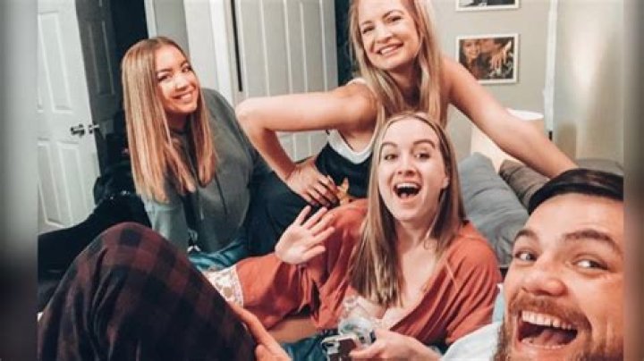 Elizabeth Potthast Castravet Height, Weight, Net Worth, Age, Birthday, Wikipedia, Who, Instagram, Biography