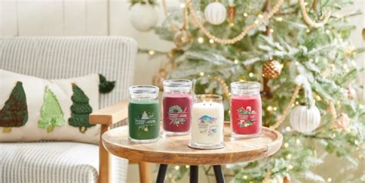 Embrace The Holiday Spirit With Christmas Yankee Candle Scents