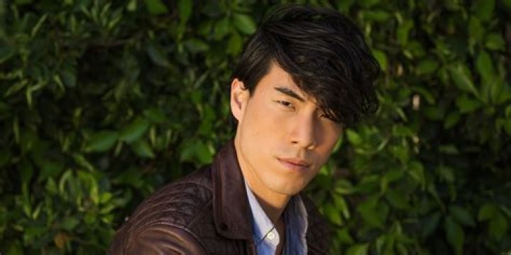 Is Eugene Lee Yang gay? Wiki: Sexuality, Partner, Leaves BuzzFeed, Bisexual, Net Worth, Girlfriend or Boyfriend