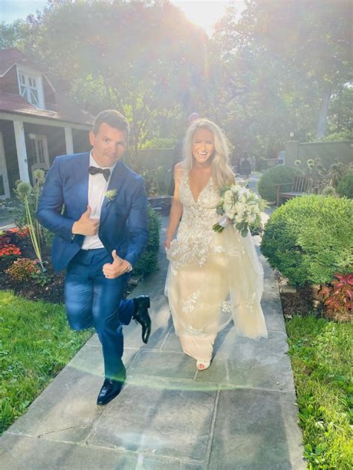 Mike Brosseau Wife: Is Mike Brosseau Married?