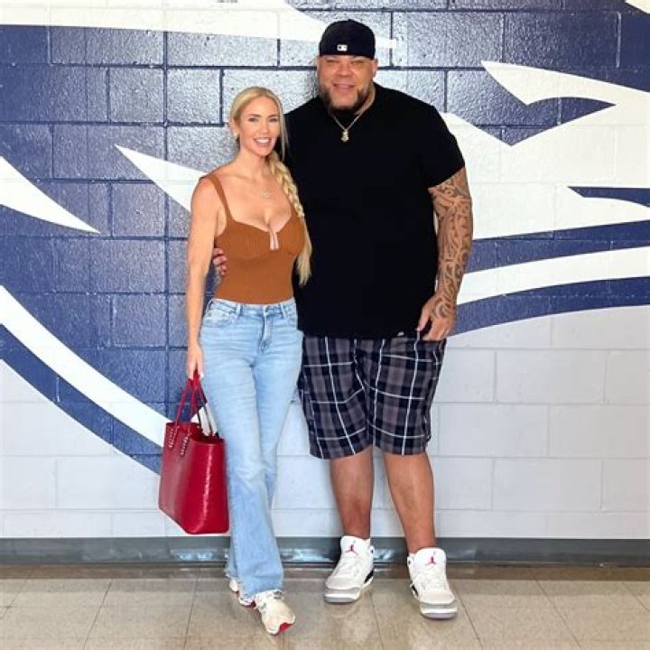 Roosevelt Leftwich (FOX 8) Bio, Wiki, Age, Height, Weight Loss, Nationality, Wife, Married, Ohio University, Salary and Net Worth