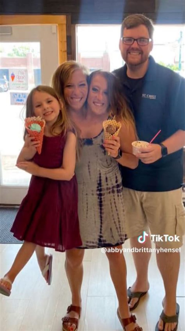 Unraveling The Heartbreak: The Abby And Brittany Hensel Family Tragedy