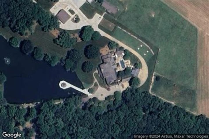 Where does travis tritt live now