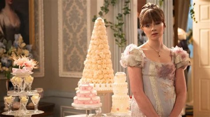 Who Is Eloise Head? Meet The Baker On Instagram